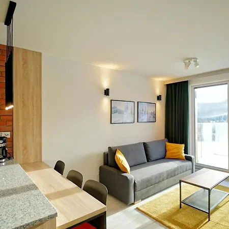 アパート Every Sky Kapielowa カルパッチ